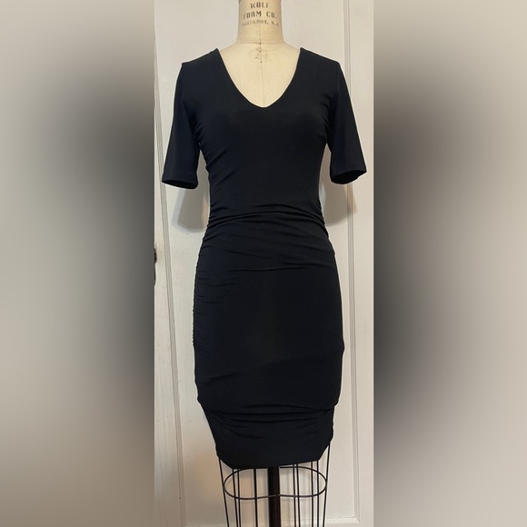 Good American Black Low Down Mini Dress sz 1 - Picture 2 of 7